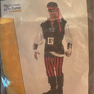 Men’s Halloween Pirate Costume